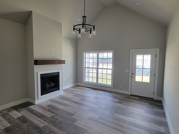 3rd image of 142 Beckam Way
