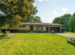 15 Gene Dr, Rochester, NY 14624