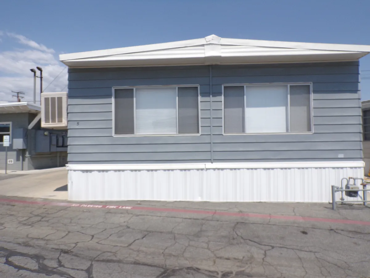 Photo 2 of 20 - 34447 Yucaipa Blvd #5 - Yucaipa, CA Building Photo - 34447 Yucaipa Blvd #5