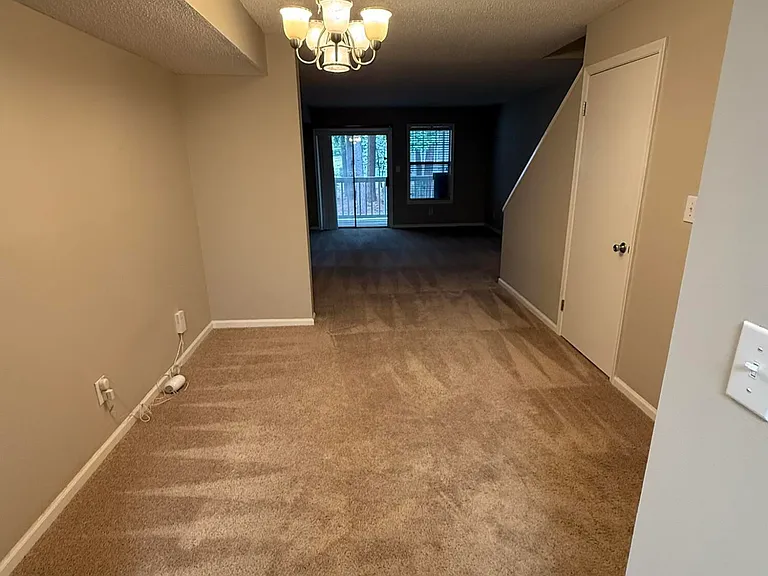 109 Scott Ln #109 — Photo 4