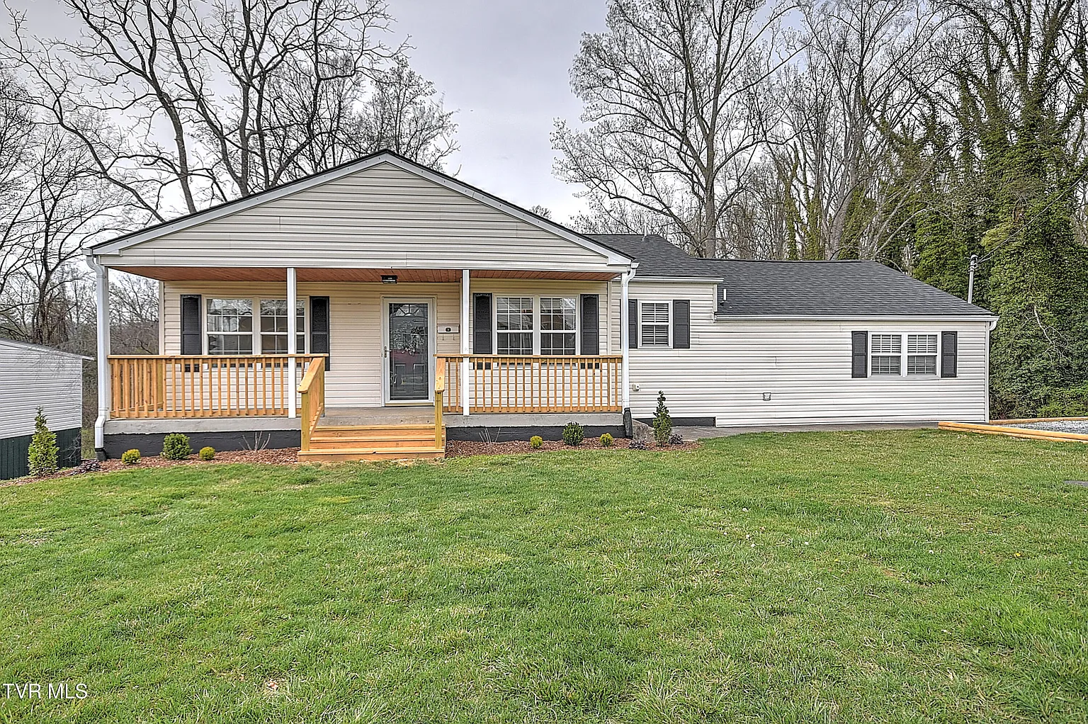 1059 Prospect Ave photo 1