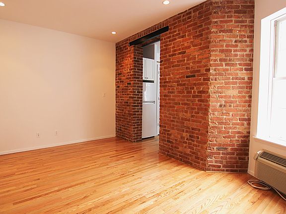 3rd image of 316 E 92nd St APT 6RE