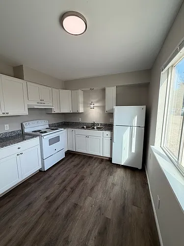 6438-6692 Martinie Dr Photo 1