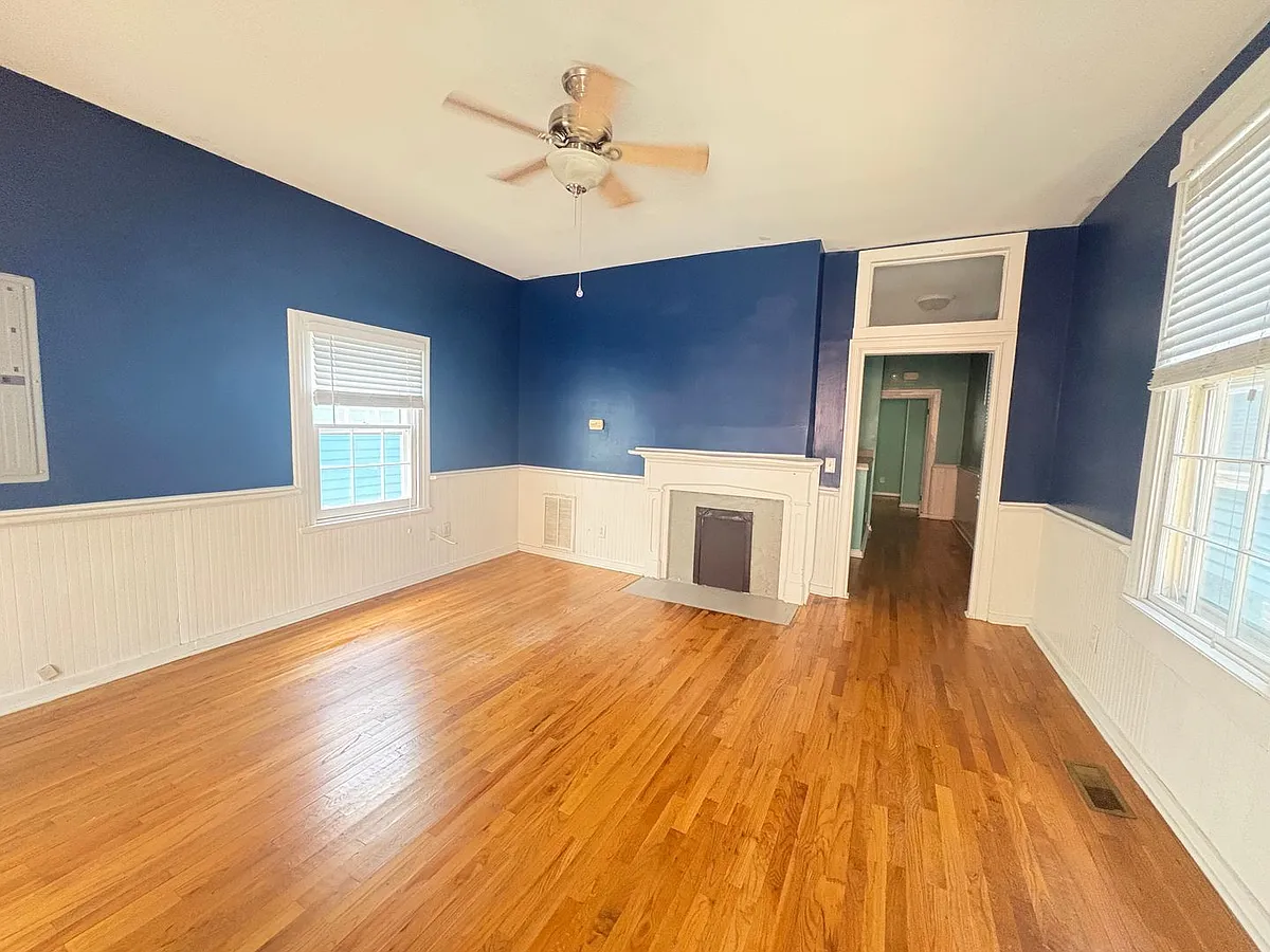 Building Photo - 888 Walnut Street Ln
