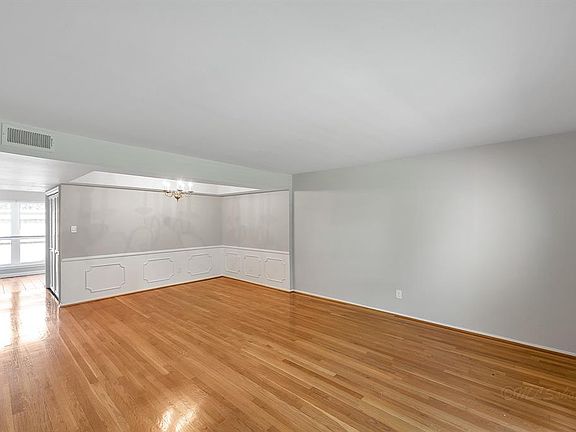 4th image of 10386 Longmont Dr #51/8