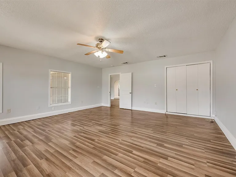 5209 Daytona Dr — Photo 8