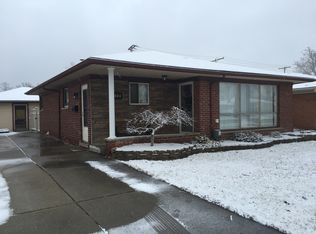 8044 Randy Dr, Westland, MI 48185