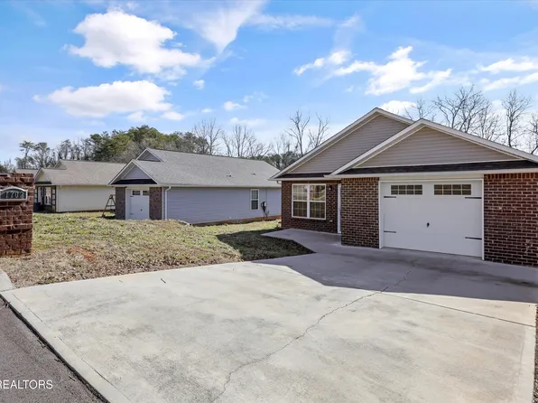 1702 Watauga St, Sevierville, TN 37876