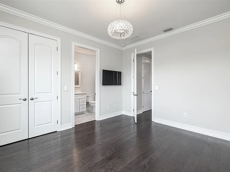 222 S Audubon Ave — Photo 25