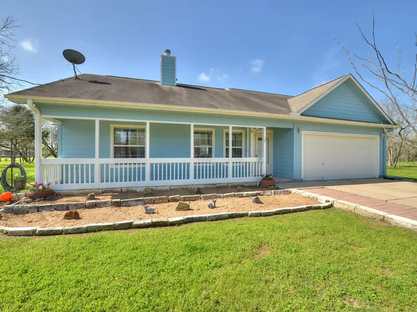 107 W Pauwela Ln, Bastrop, TX 78602