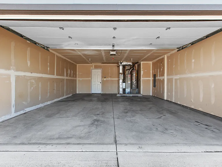 Brookline Townhomes — Photo 21