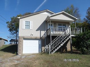 124 Oak St, Athens, TN 37303