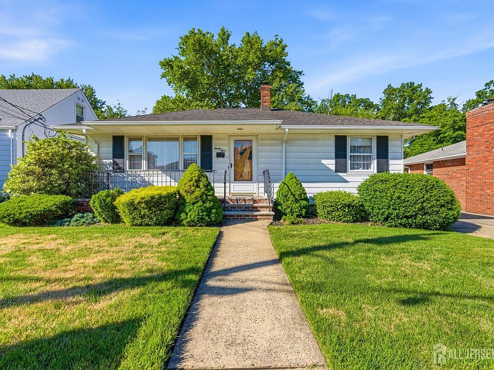 1st image of 35 Lee Ave