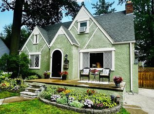 457 E Hazelhurst St, Ferndale, MI 48220
