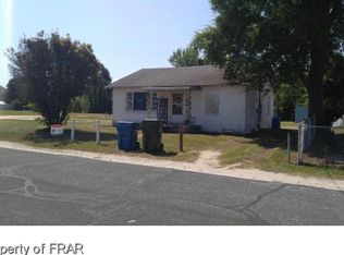 646 E Armfield St, Saint Pauls, NC 28384