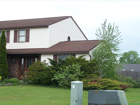 3rd image of 7195 Opal Dr
