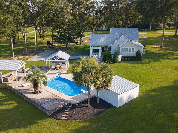 122 Ashton Dr