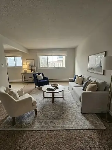 2 bed, 1.0 bath, 707 sqft, $1,325 — Photo 4