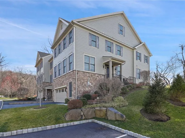 20 Langeloth Drive, Cortlandt Manor, NY 10567