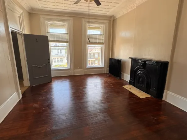 757 Caledonia Pl APT 1, Dubuque, IA 52001