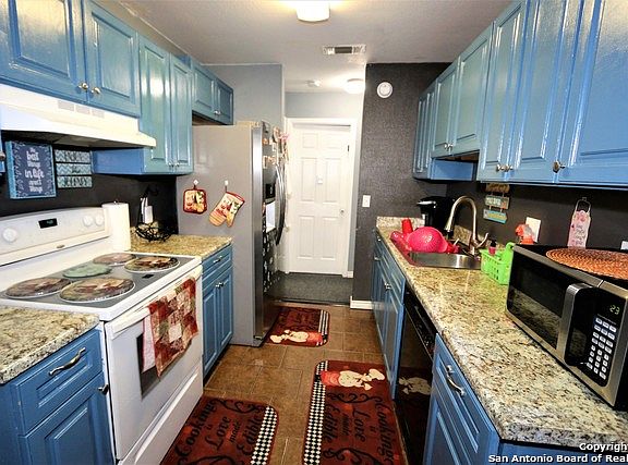 5th image of 7938 Forest Fox St
