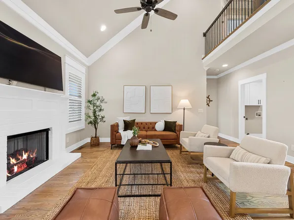 1016 Gadwall Ln, Spring Hill, TN 37174
