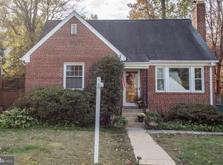 1708 Oakcrest Dr, Alexandria, VA 22302