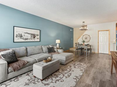 4517 Victor Path UNIT 4, Hugo, MN, 55038