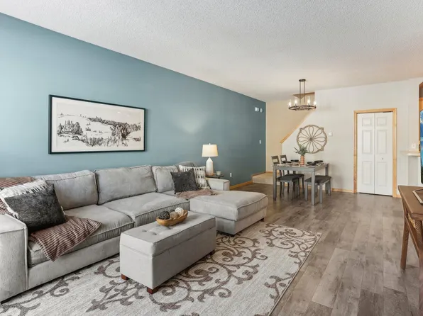 4517 Victor Path Unit 4, Hugo, MN 55038