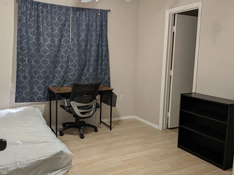 4000 SW 23rd St #1-306 — Photo 14