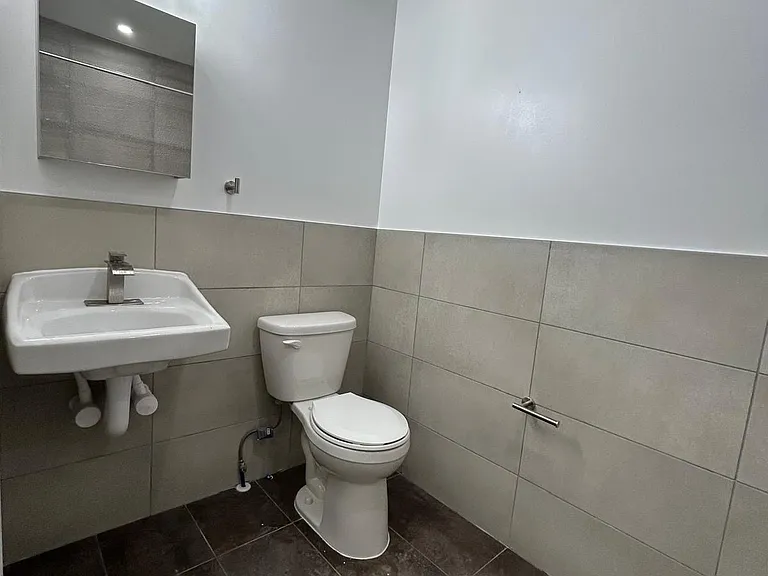 11 School St #2 — Photo 2