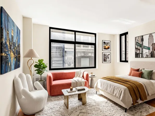 7 East 32nd Street image 1 of 4