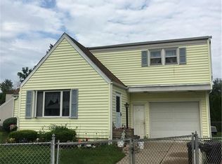 2 Burdette Dr, Cheektowaga, NY 14225