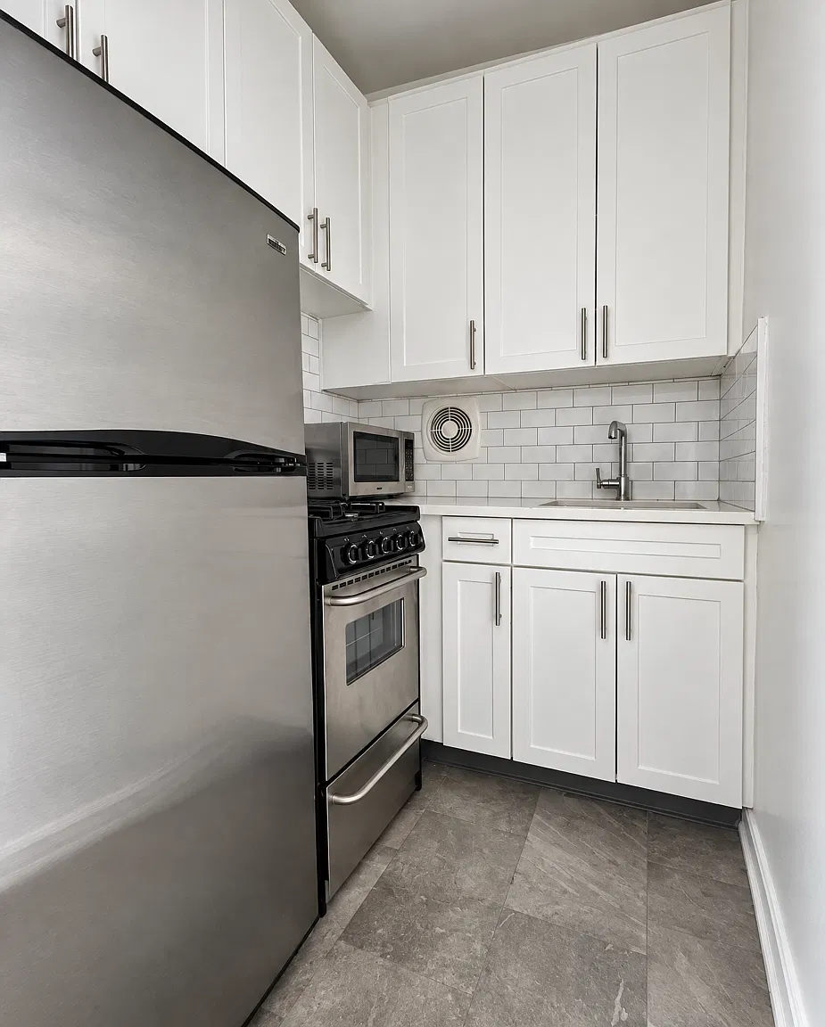 4 Park Avenue — Photo 2