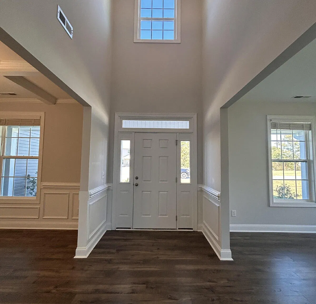 4 bed, 3.5 bath, 3467 sqft, $2,850 — Photo 1