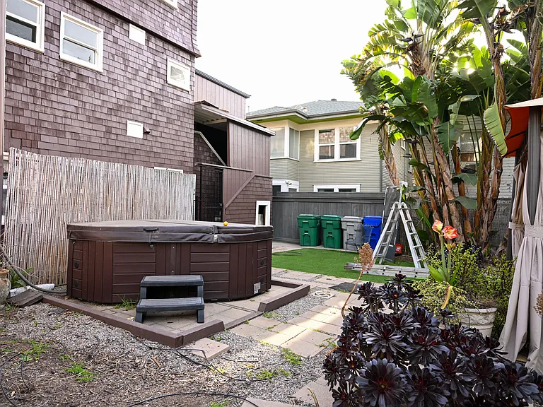 1208 24th St — Photo 60