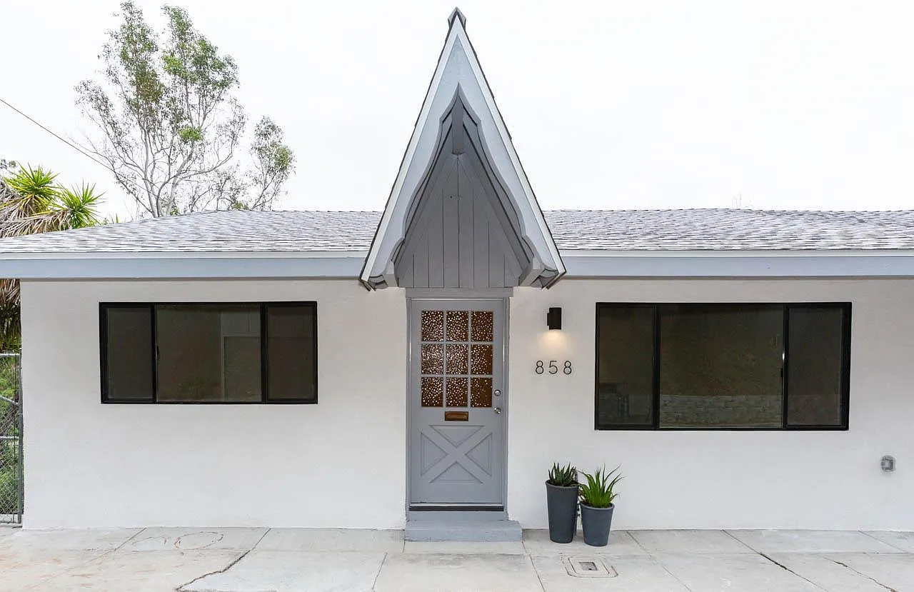2 bed, 1.5 bath, 1200 sqft, $5,500 — Photo 1