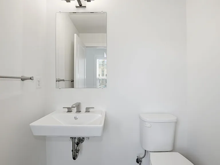 22527 Foundation Dr — Photo 19