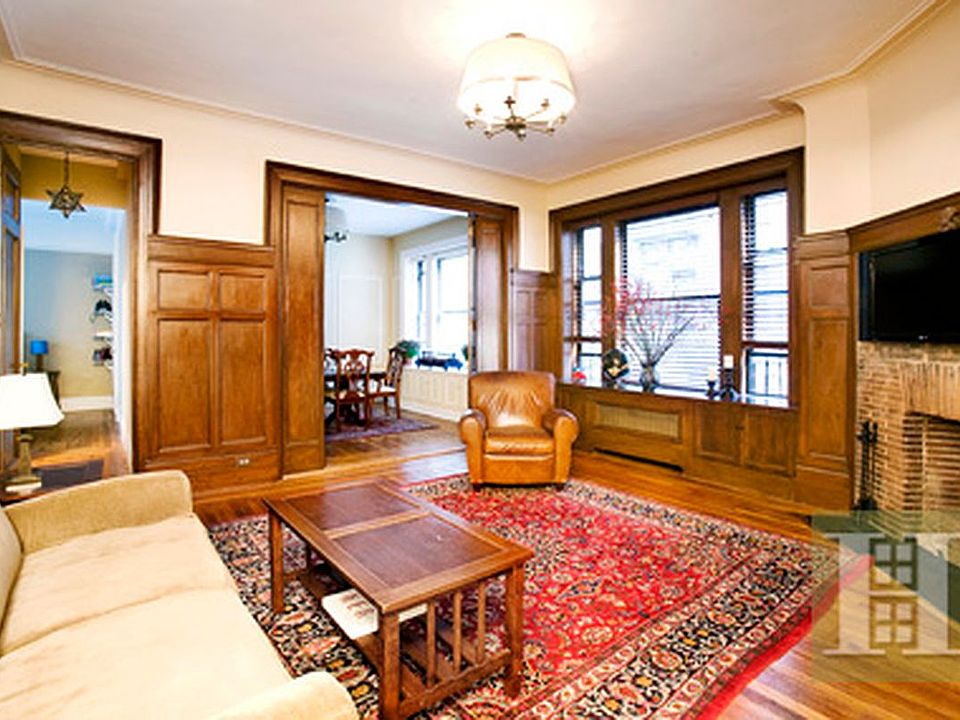 1st image of 207 W 98th St #1BC