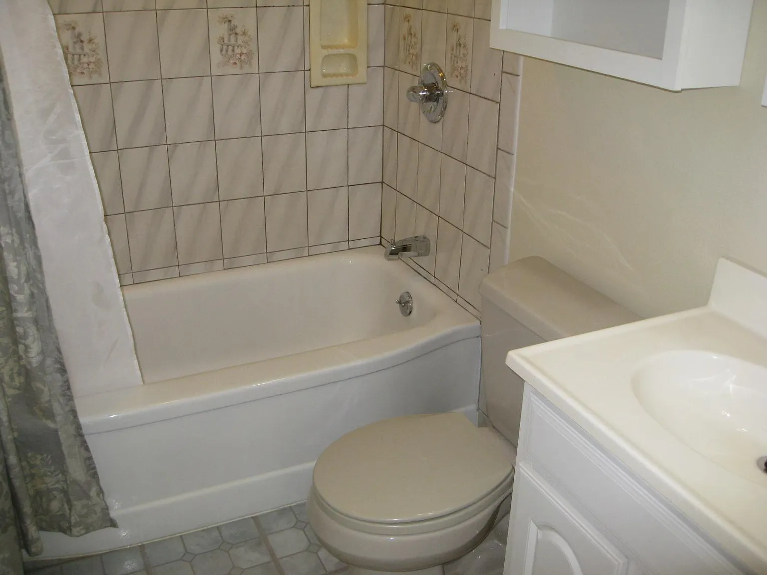 2 bed, 1000 sqft, $1,485 — Photo 4