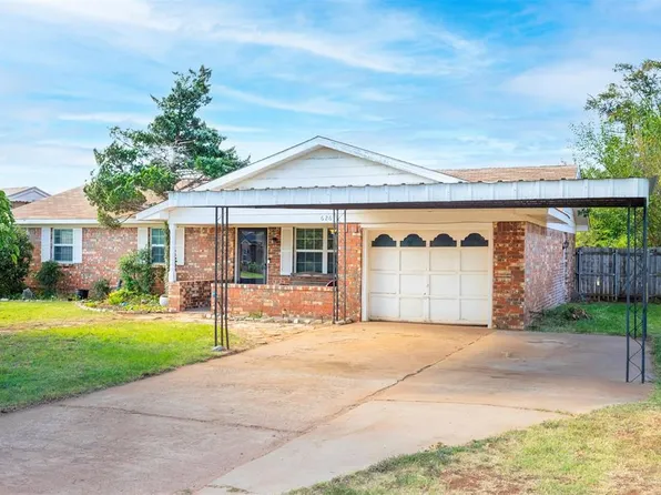 626 E Benton Ave, Sayre, OK 73662