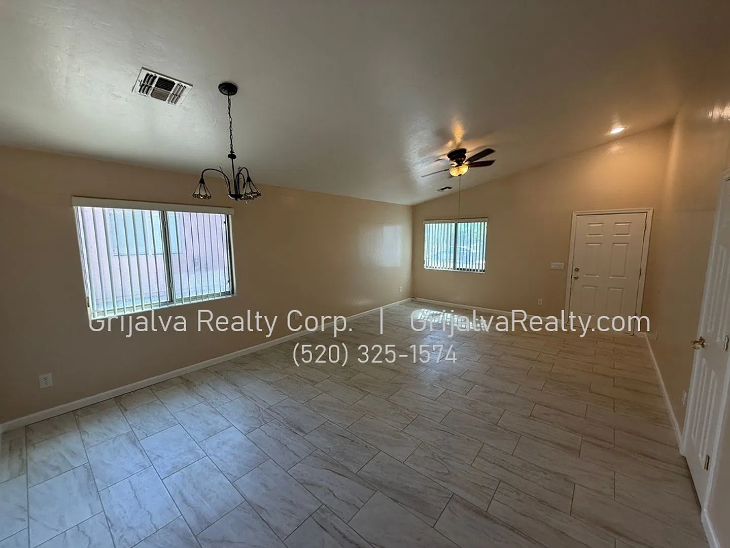 3 BR 2BA House for Rent in Vail (Houghton/Sahuarita Rd) — Photo 2