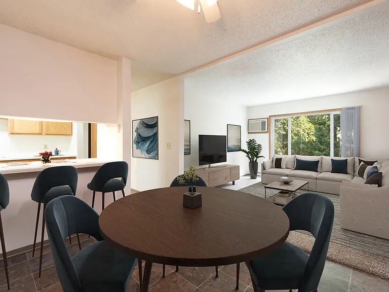 Bradbury Apartments — Photo 2