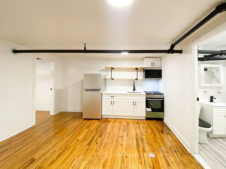 1st image of 1092 President St #Basement