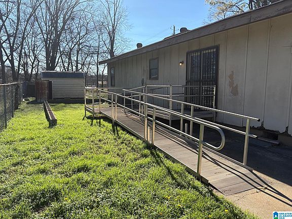 2nd image of 315 3rd St