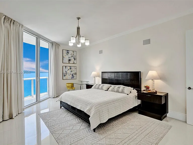 16001 Collins Ave #1604-fl 331 — Photo 16