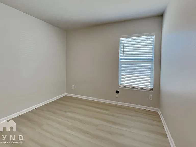 11164 W Arvada Dr — Photo 8
