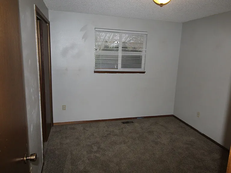 6903 N Cincinnati St — Photo 23