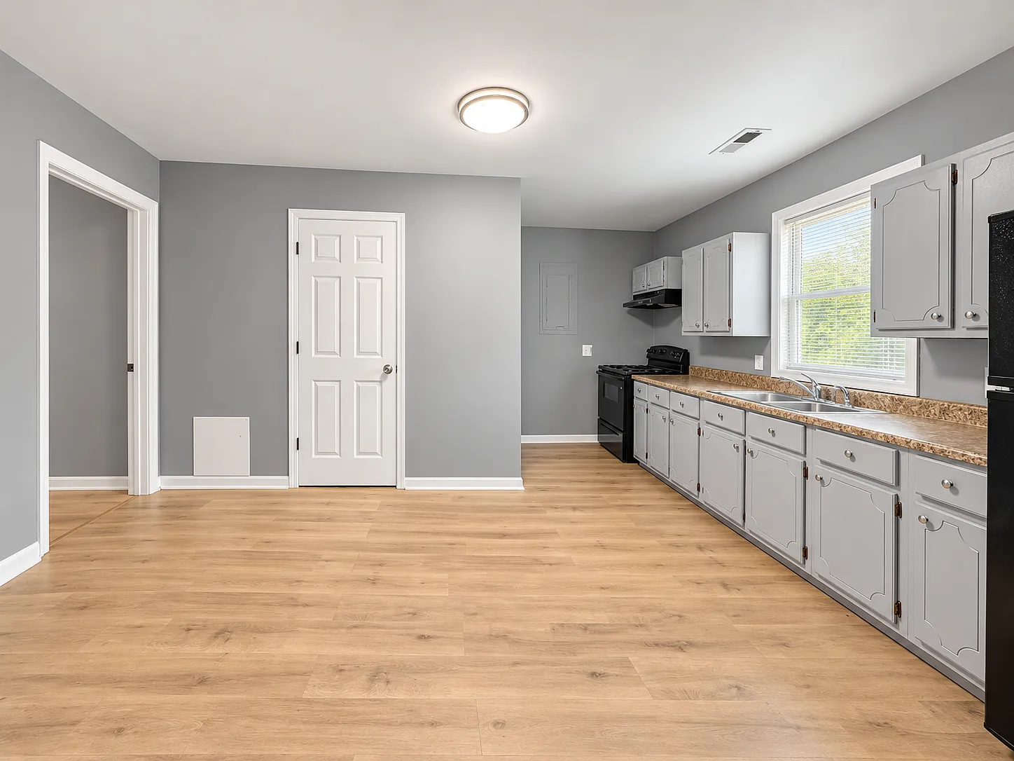 2 bed, 1014 sqft, $1,200 — Photo 4