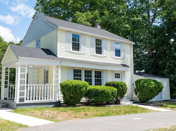 1386 Piper Rd, West Springfield, MA 01089
